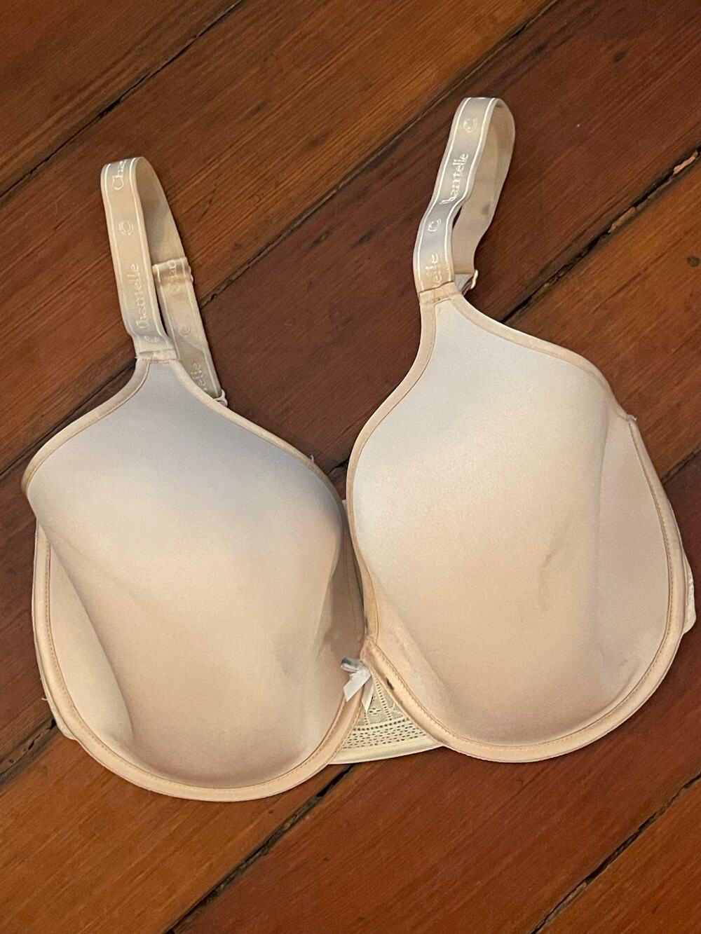 Chantelle lightly lined underwire nude t-sirt bra sz 32H